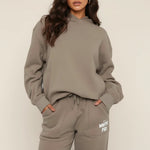 Load image into Gallery viewer, Träningsset dam med huvtröja, oversized passform | Vardag och fritid
