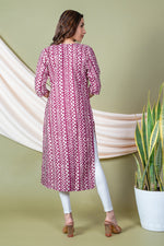 Load image into Gallery viewer, Aditi Pink Border Print Kurti
