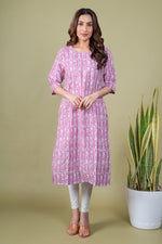 Load image into Gallery viewer, Gayatri Pink Border Print Kurti
