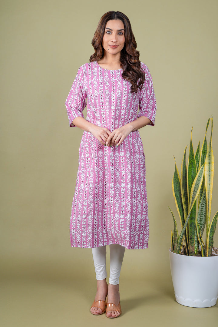 Gayatri Pink Border Print Kurti