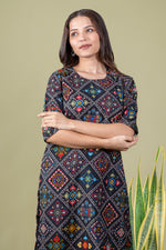 Load image into Gallery viewer, Maitri Black Bandhani Abstract Kurti
