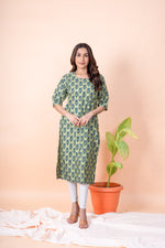 Load image into Gallery viewer, Heena Pista Block Print Kurti
