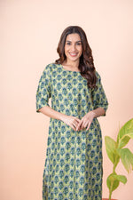 Load image into Gallery viewer, Heena Pista Block Print Kurti
