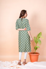 Load image into Gallery viewer, Heena Pista Block Print Kurti
