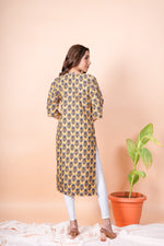 Load image into Gallery viewer, Saanvi Yellow Block Print Kurti
