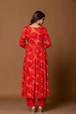 Load image into Gallery viewer, Red bandhani kurta set with embroidery work
