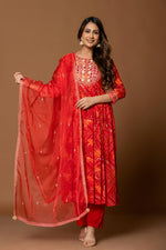 Load image into Gallery viewer, Red bandhani kurta set with embroidery work
