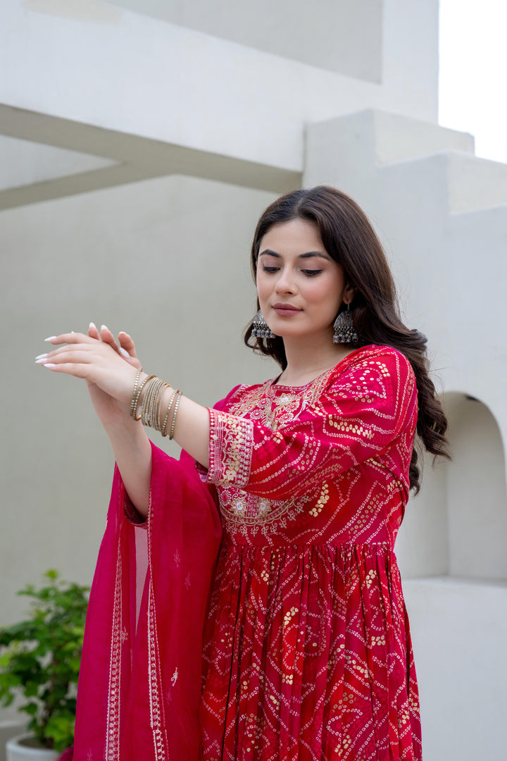 Pink bandhani kurta set with embroidery work