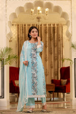 Load image into Gallery viewer, Blue cotton shifley printed kurta set
