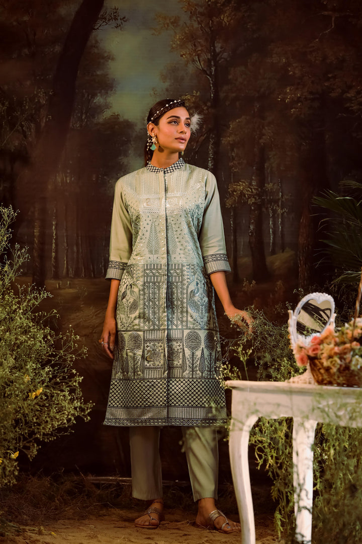 Green chanderi kurta set with embroidery work