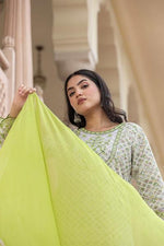 Load image into Gallery viewer, Green cotton shifley kurta set
