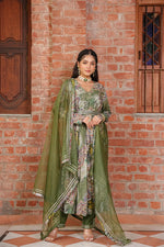 Load image into Gallery viewer, Green emerald elegance kurta set
