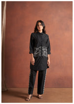 Load image into Gallery viewer, Black cotton poplin co-ord set
