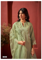 Load image into Gallery viewer, Green pure viscose kurta set with organza dupatta
