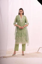 Load image into Gallery viewer, Green pure cotton shifley kurta set with dupatta
