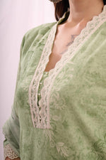 Load image into Gallery viewer, Green pure cotton shifley kurta set with dupatta
