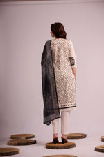 Load image into Gallery viewer, White and black pure cotton digital print kurta set with dupatta
