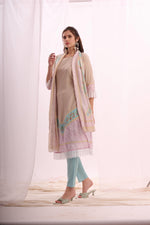 Load image into Gallery viewer, Mustard pure muslin digital printed kurta set with dupatta
